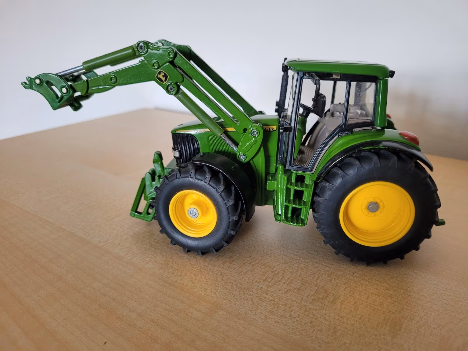 John Deere 8R Series Tractor