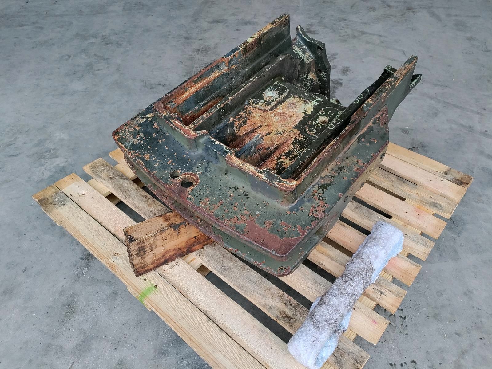 Allradachse ZF APL-350 Achse Deutz DX 6.50 Vorderachse Achsbock